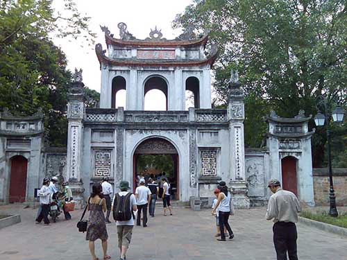 temple litterature hanoi