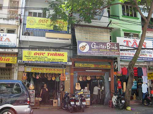 guitar binh vietnam